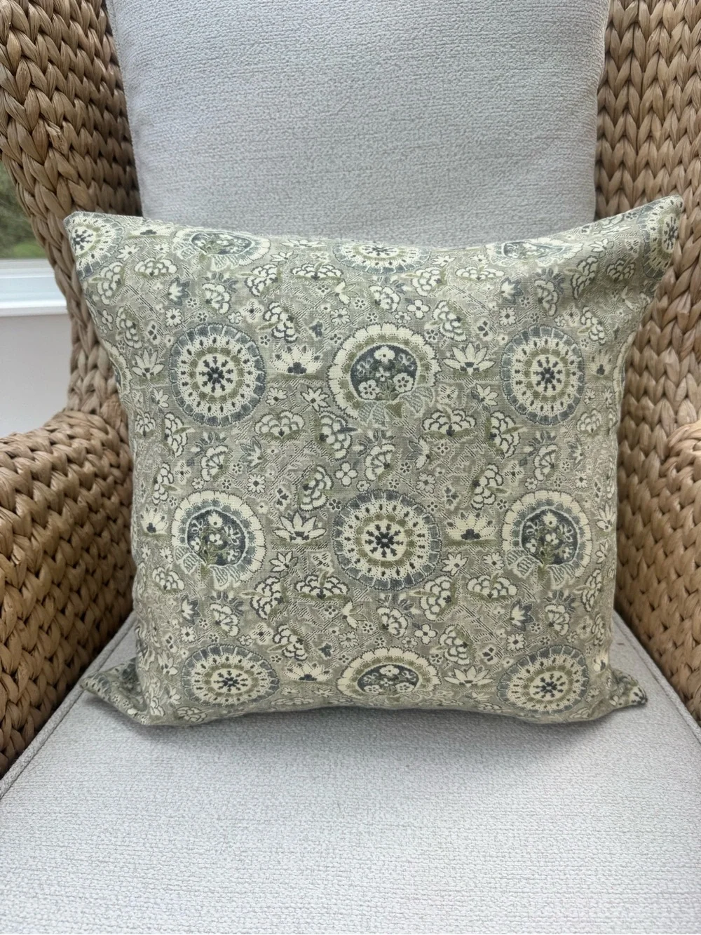 Pottery Barn 18” Medallion Floral Throw Pillow Cover Sage Green